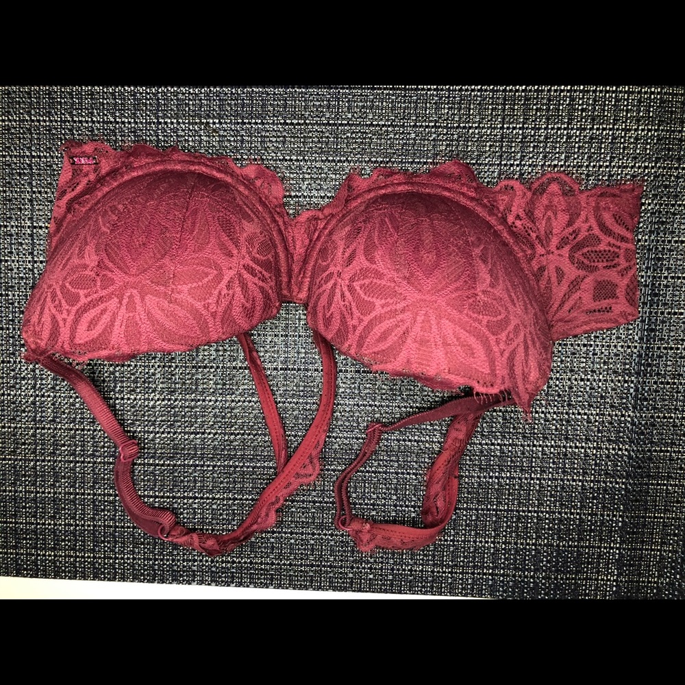 PINK bra (20$ or best offer)